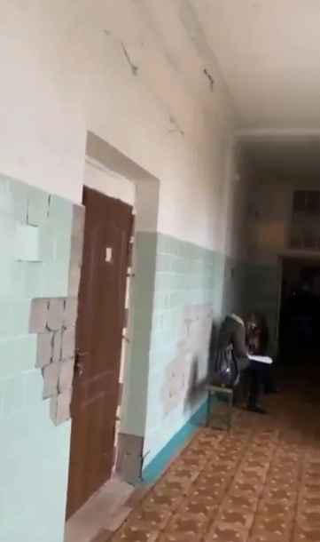 Кадры для фильма ужасов: олимпийская чемпионка напугала фотографиями из спортивного диспансера